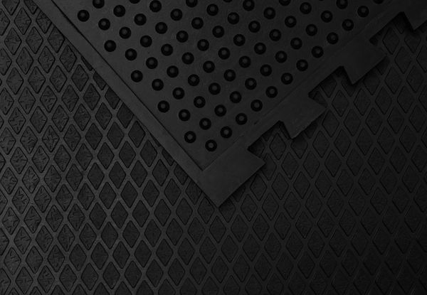 Diamond Top - Dairy rubber mat